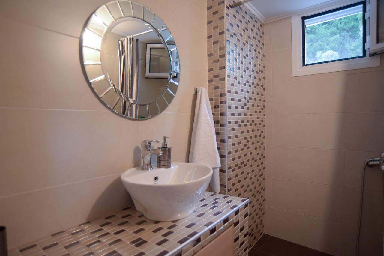 Elina'S Maisonette Episkopos Bagian luar foto
